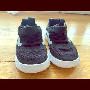 Toddler size 7.5 VANS